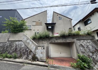 当該地①