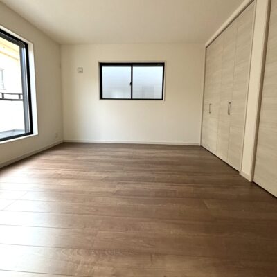 洋室(8.0帖)①