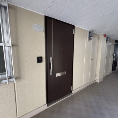 玄関①
