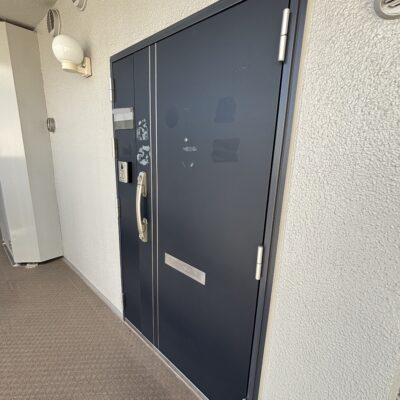 玄関①