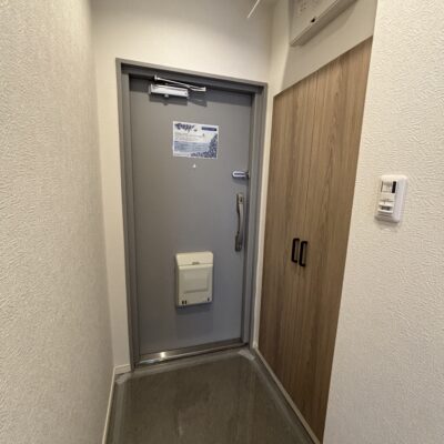 玄関①